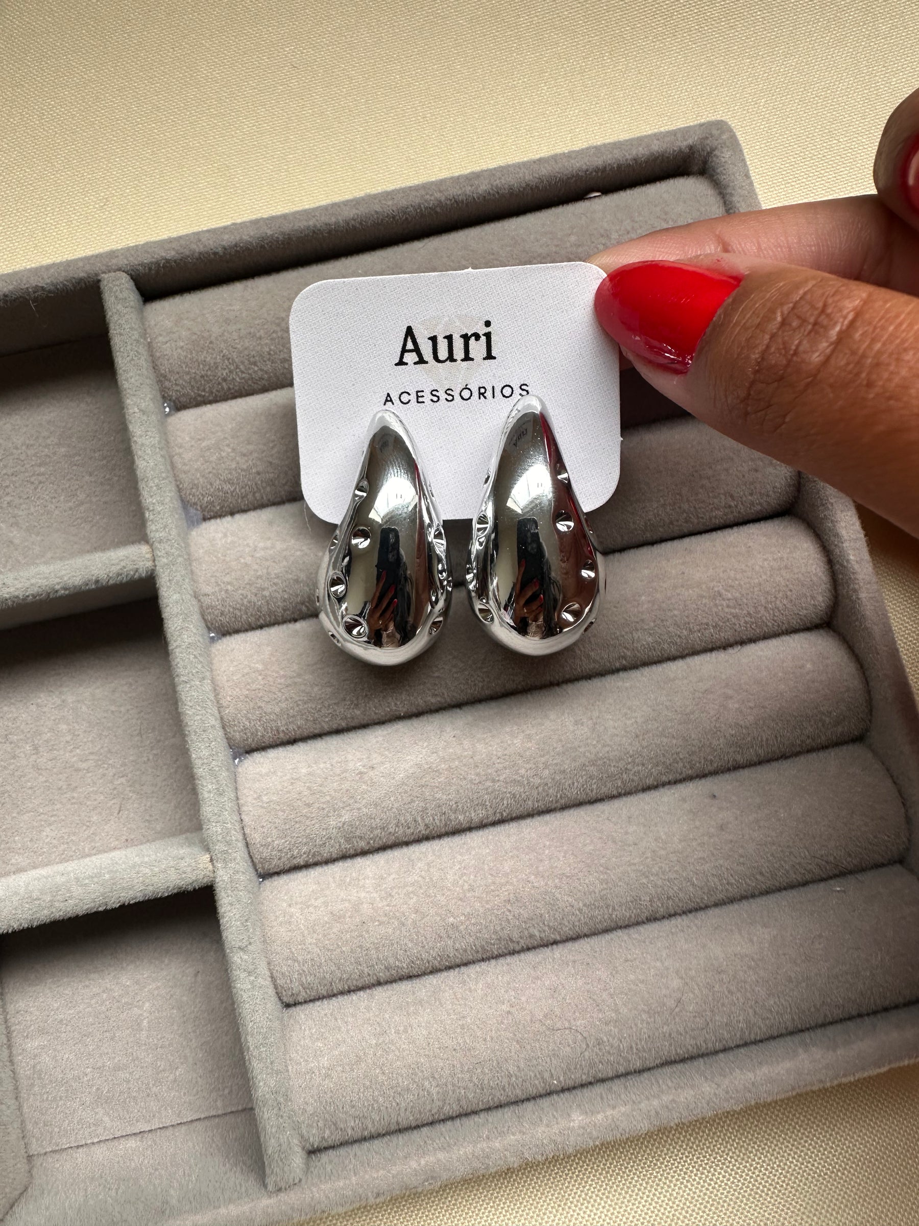 Brinco Gota Texturizado Prata