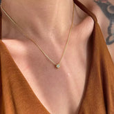 Colar Mini Flor Zircônia Dourado